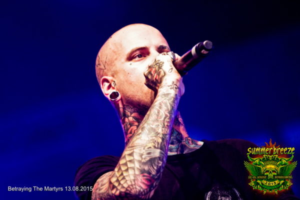 18.00 (TS) BETRAYING THE MARTYRS