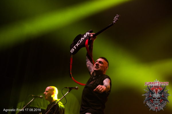 22.45 (TS) AGNOSTIC FRONT