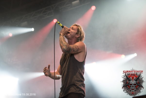 16.45 (TS) THE WORD ALIVE