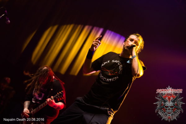 21.45 (TS) NAPALM DEATH