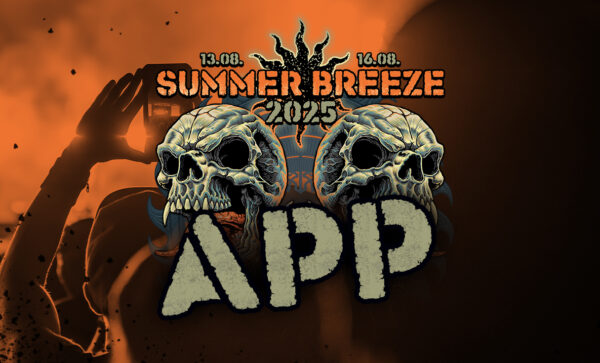 Newsbild der Summer Breeze App mit dem Jahreslogo. Festivalimpressionen im Hintergrund.