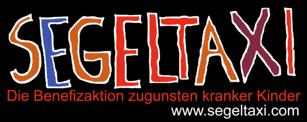 Das Logo von Segeltaxi mit der Unterschrift "Die Benefizaktion zugunsten kranker Kinder". In der rechten Ecke der Link zur Webseite von Segeltaxi.