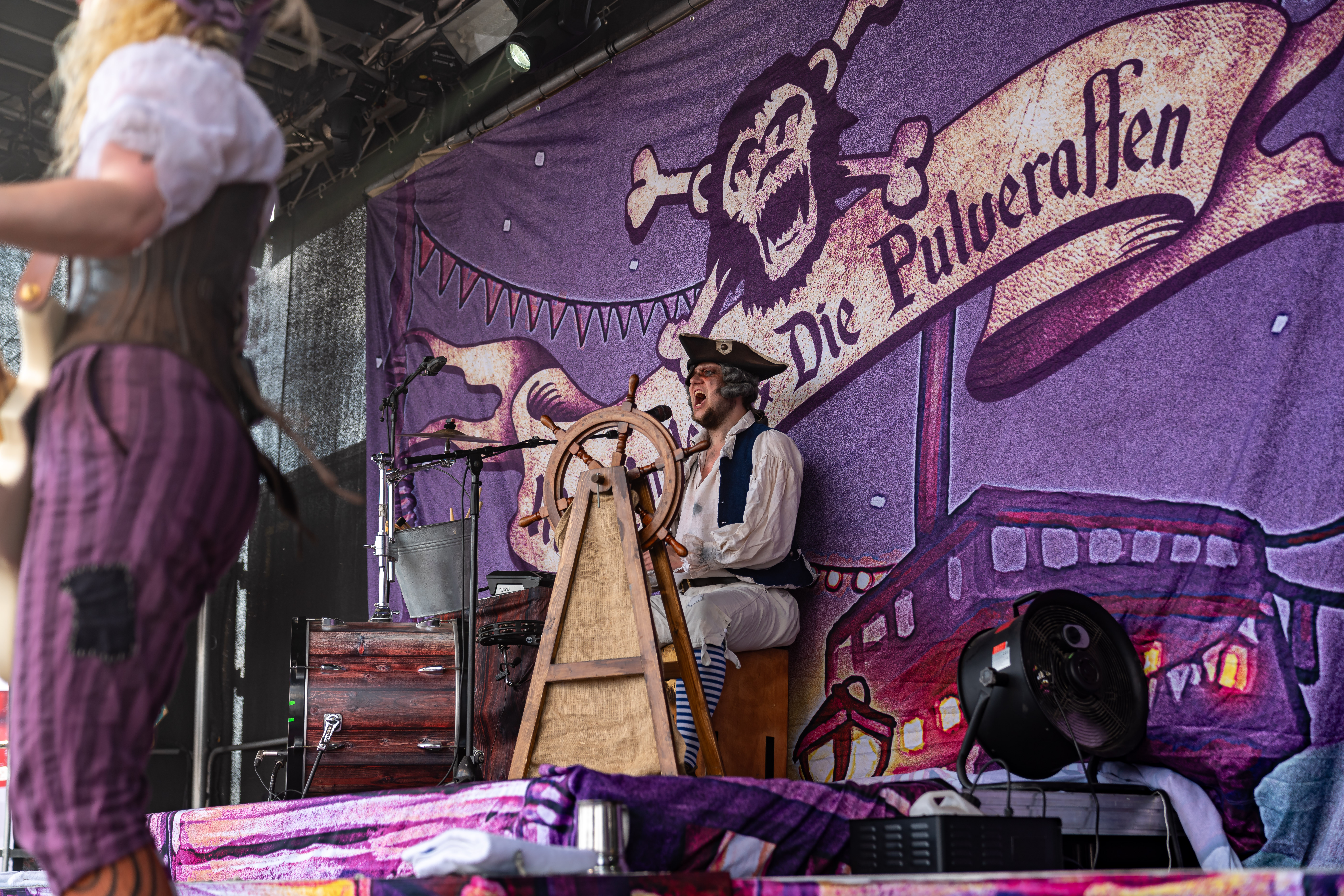 Mr. Hurley und die Pulveraffen 16.08.2024