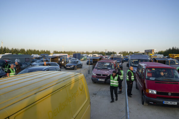 Impression der Besuchenden beim Summer Breeze 2025 bei der Anreise