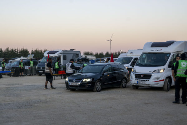 Impression der Besuchenden beim Summer Breeze 2025 bei der Anreise