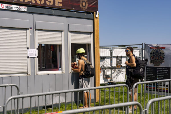 Impression der Besuchenden beim Summer Breeze 2025 bei der Anreise