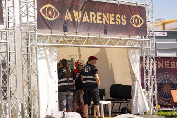 Impression der Besuchenden beim Summer Breeze 2025 auf dem Campingplatz