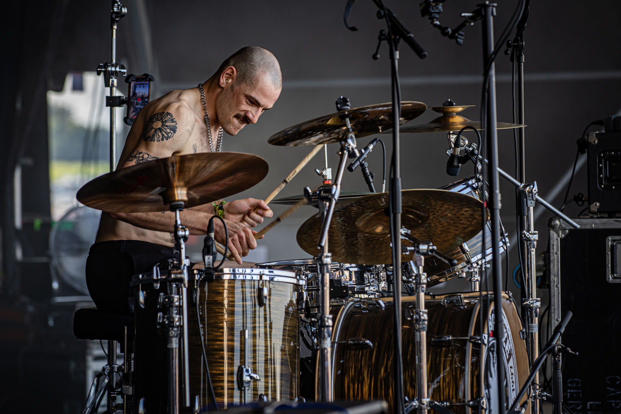 Bild vom Liveauftritt der Band Hellripper beim Summer Breeze 2025