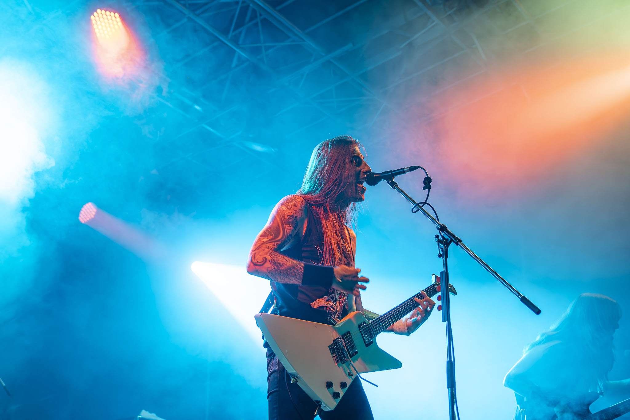 ild vom Liveauftritt der Band Space Chaser beim Summer Breeze 2025