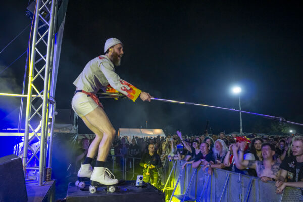 Bild vom Liveauftritt der Band Tragedy beim Summer Breeze 2025