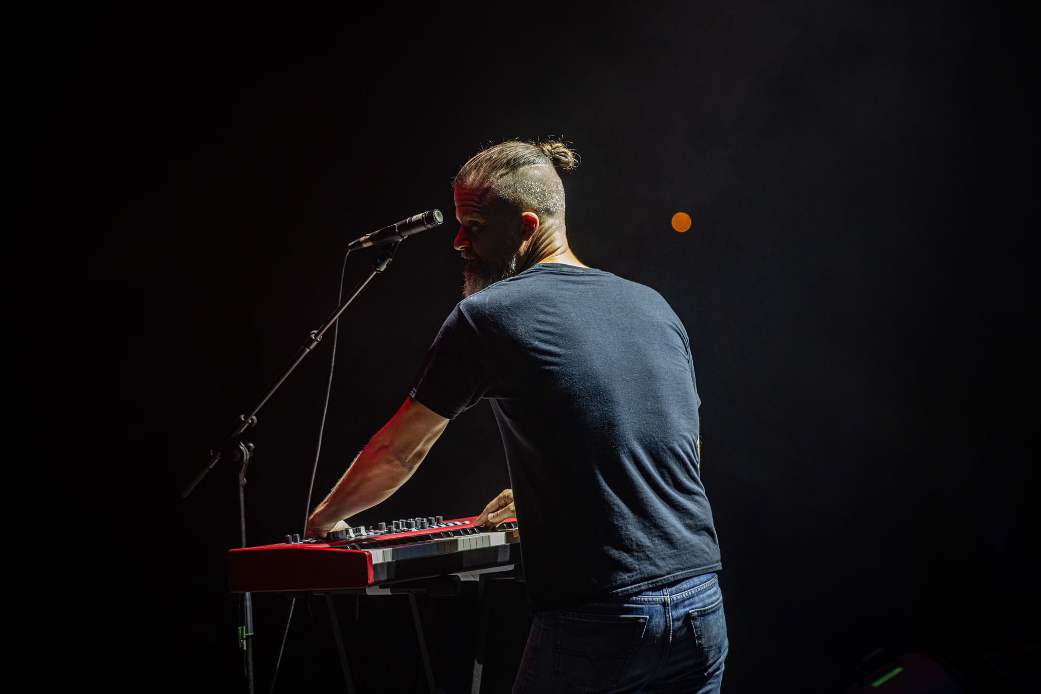 Bild vom Liveauftritt der Band Borknagar beim Summer Breeze 2025