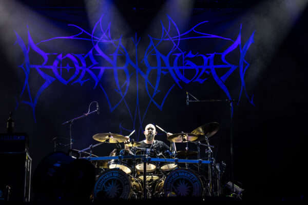 Bild vom Liveauftritt der Band Borknagar beim Summer Breeze 2025