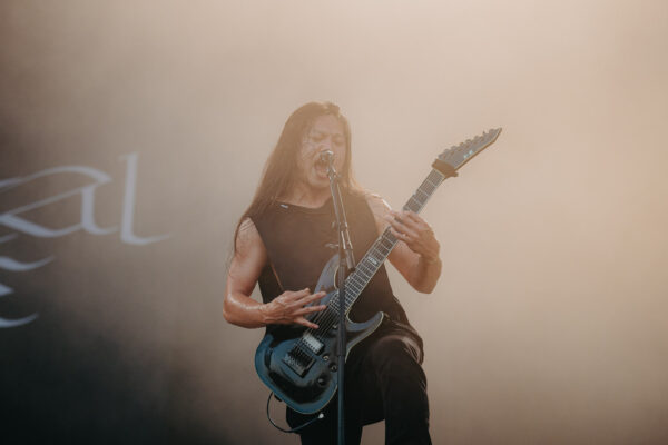 Bild vom Liveauftritt der Band Crystal Lake beim Summer Breeze 2025