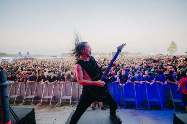 Bild vom Liveauftritt der Band Crystal Lake beim Summer Breeze 2025