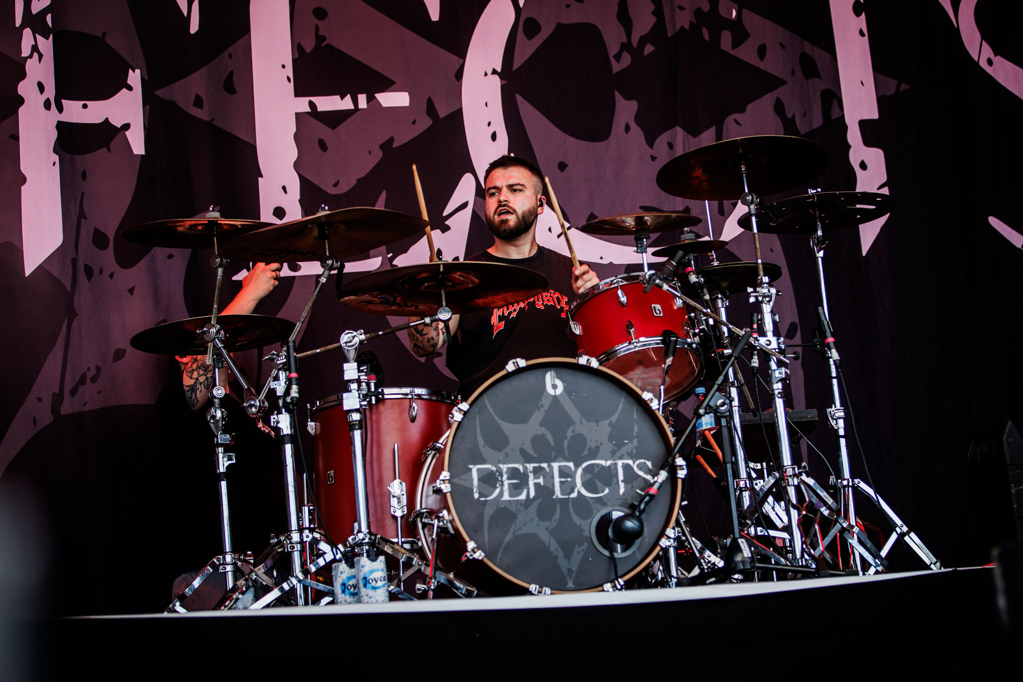 Bild vom Liveauftritt der Band Defects beim Summer Breeze 2025