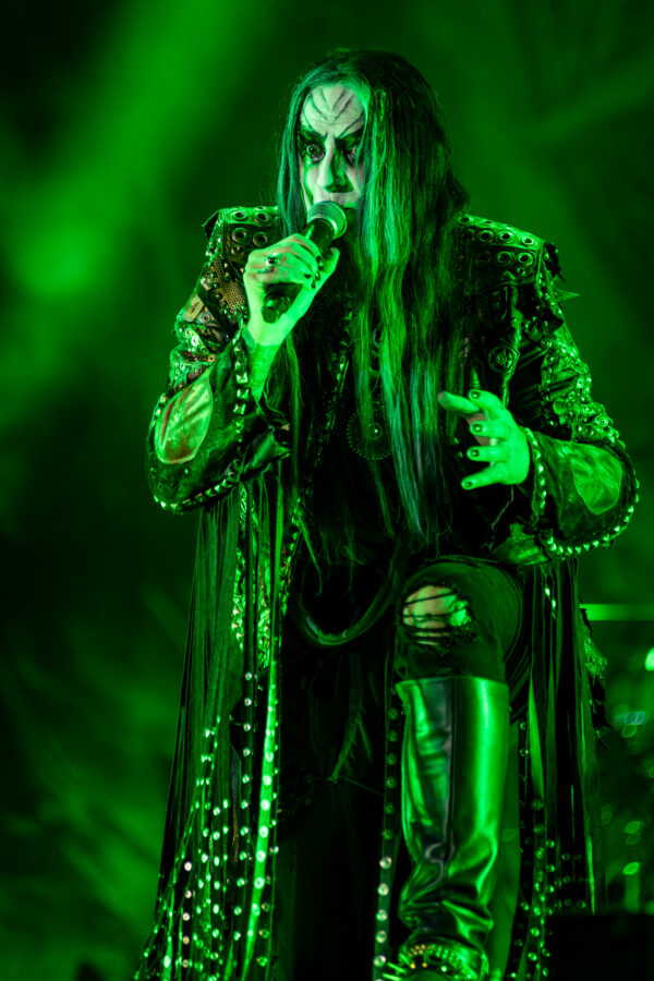 Bild vom Liveauftritt der Band Dimmu Borgir beim Summer Breeze 2025