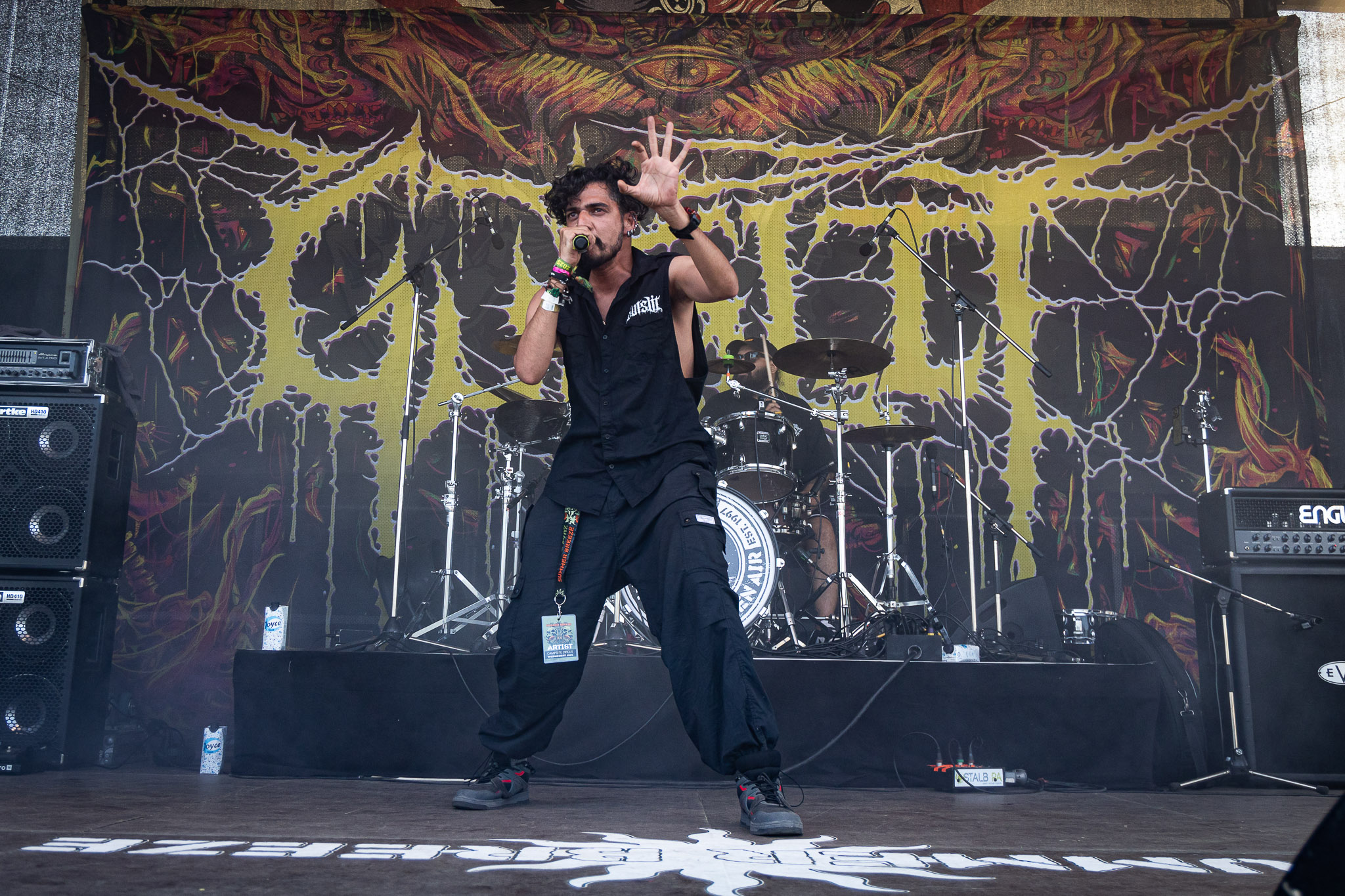 Bild vom Liveauftritt der Band Gutslit beim Summer Breeze 2025