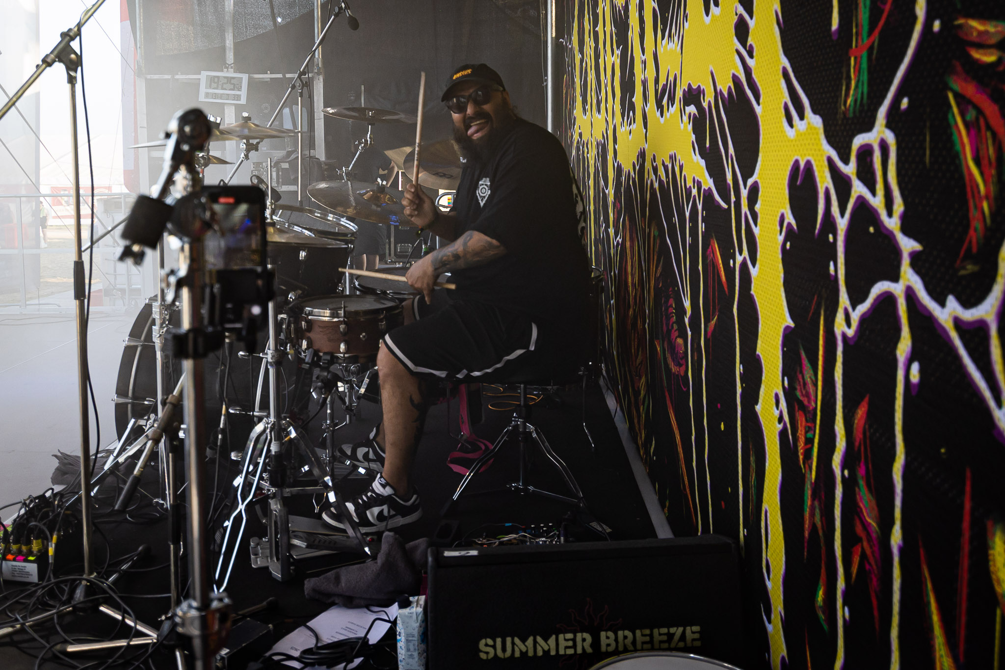 Bild vom Liveauftritt der Band Gutslit beim Summer Breeze 2025