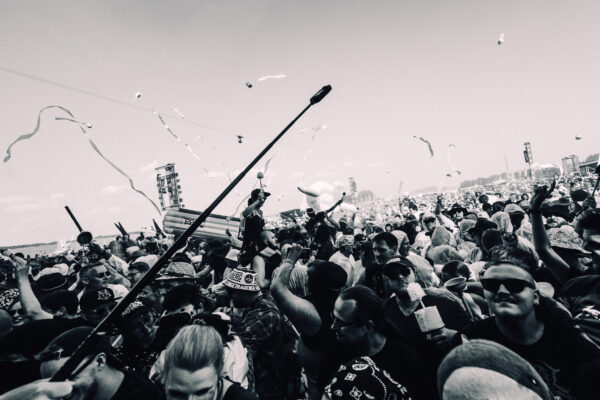 Bild vom Liveauftritt der Band Gutalax beim Summer Breeze 2025
