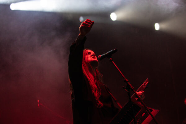 Bild vom Liveauftritt der Band Múr beim Summer Breeze 2025