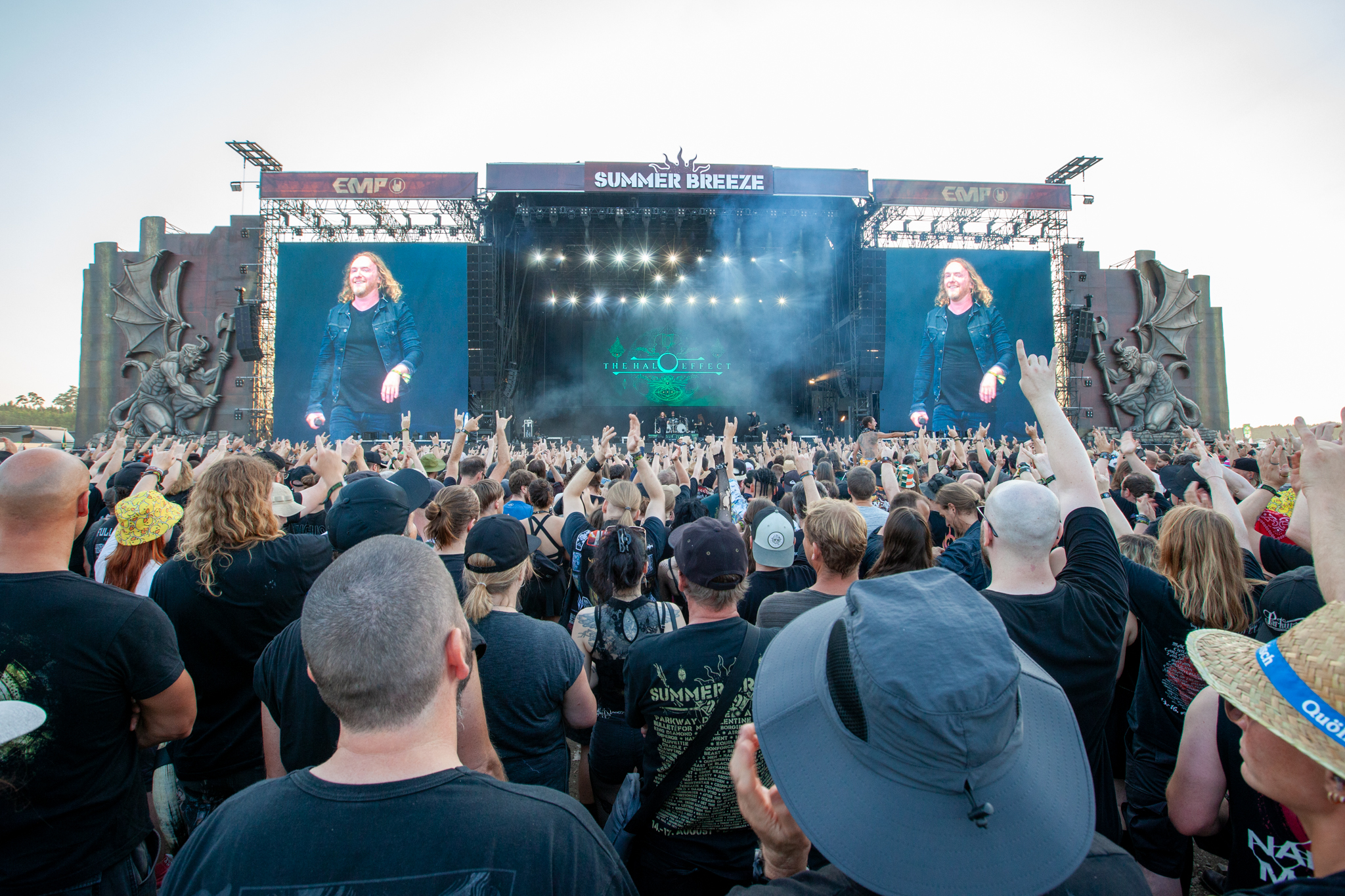 Bild vom Liveauftritt der Band The Halo Effect beim Summer Breeze 2025