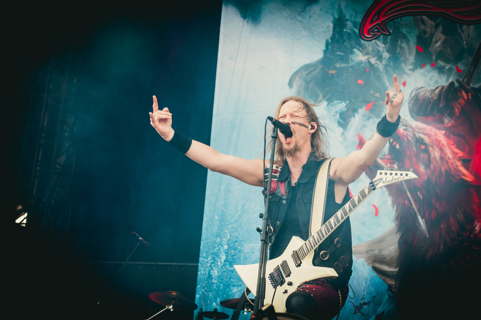 Bild vom Liveauftritt der Band Ensiferum beim Summer Breeze 2025
