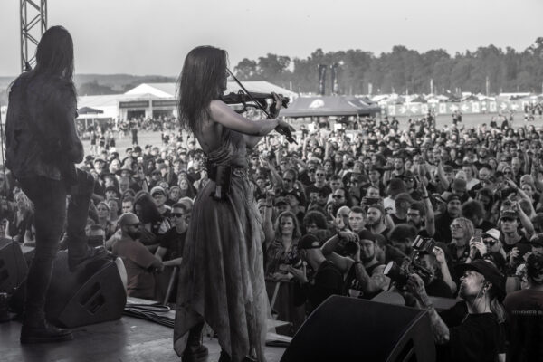Bild vom Liveauftritt der Band Firtan beim Summer Breeze 2025