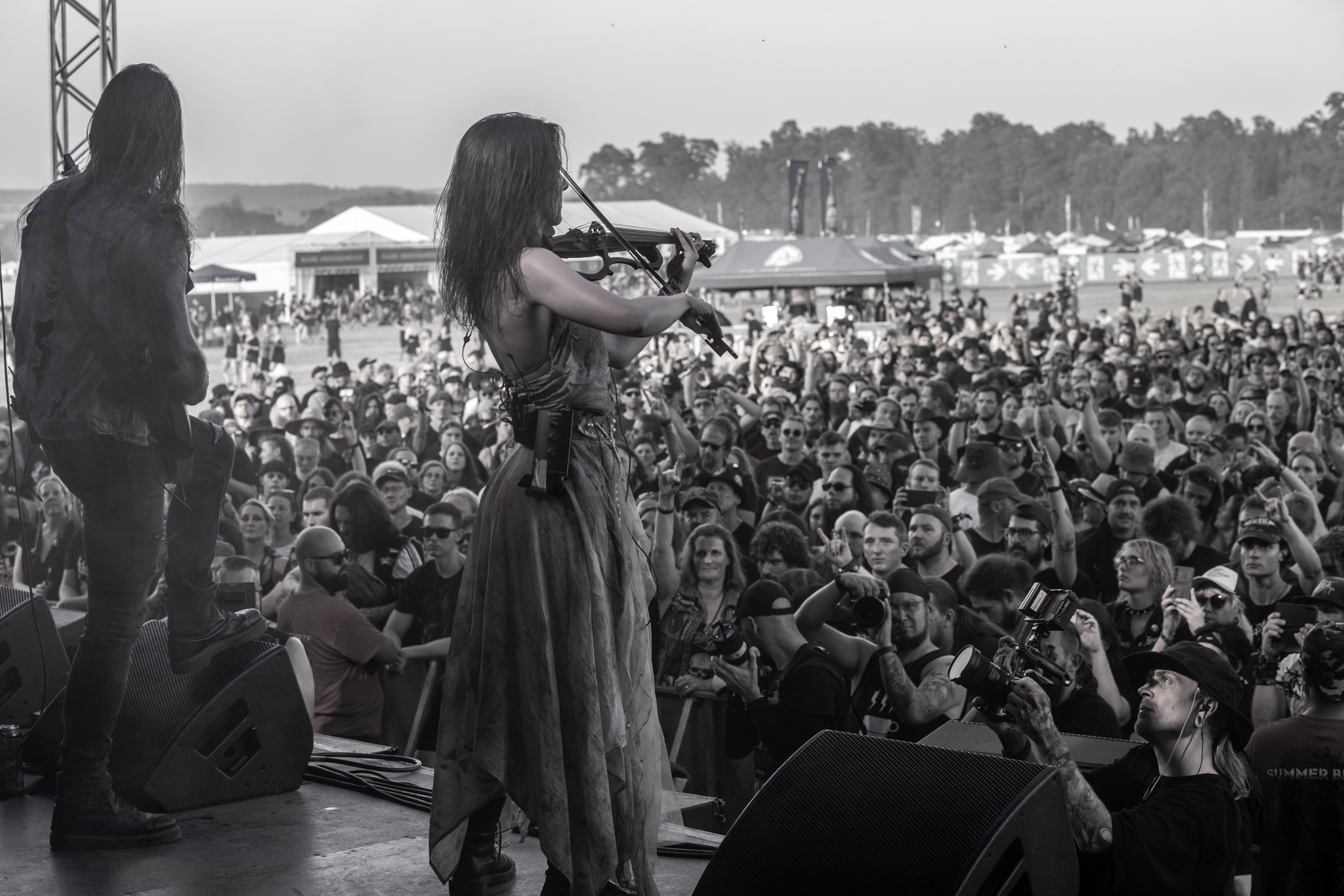 Bild vom Liveauftritt der Band Firtan beim Summer Breeze 2025