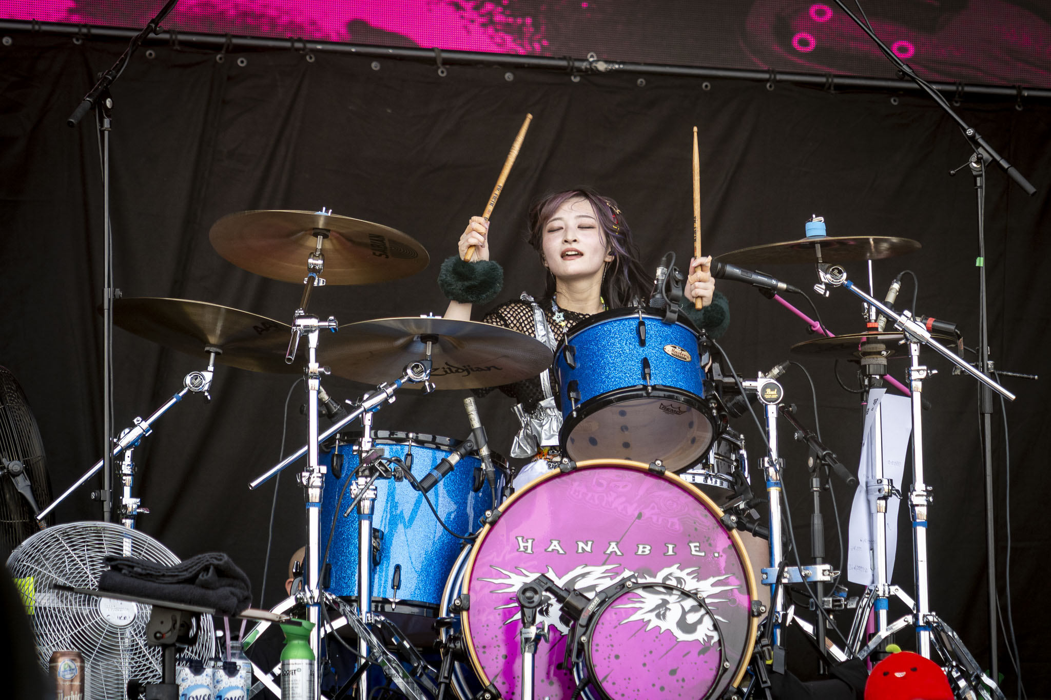 Bild vom Liveauftritt der Bande Hanabie. beim Summer Breeze