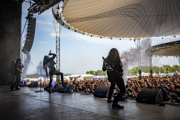 Bild vom Liveauftritt der Band Hiraes beim Summer Breeze 2025