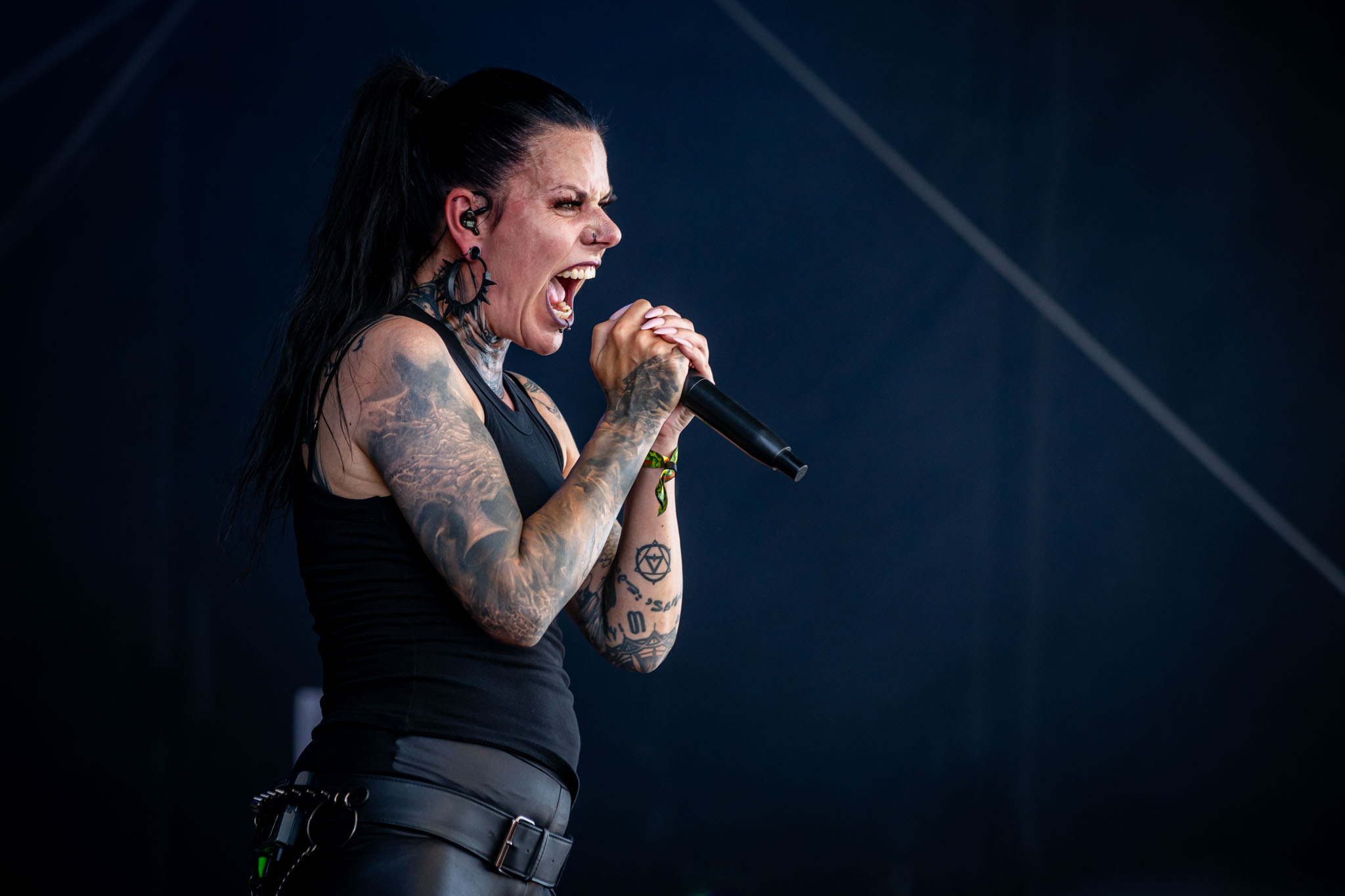 Bild vom Liveauftritt der Band Hiraes beim Summer Breeze 2025