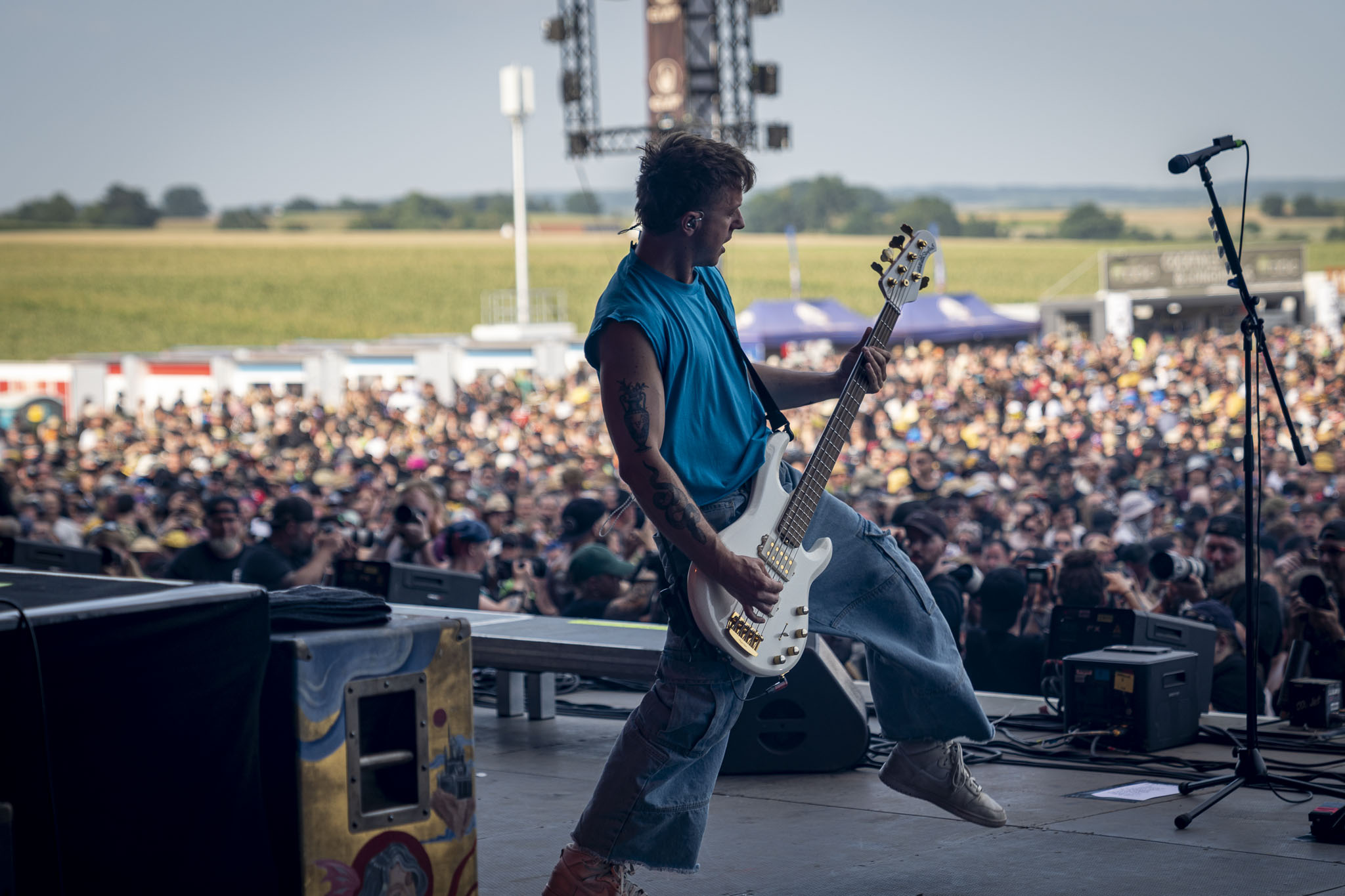 Bild vom Liveauftritt der Band Landmvrks beim Summer Breeze 2025