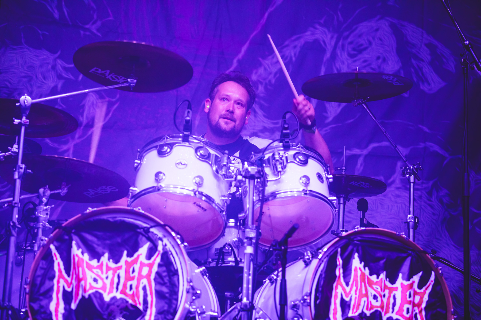 Bild vom Liveauftritt der Band Master beim Summer Breeze 2025