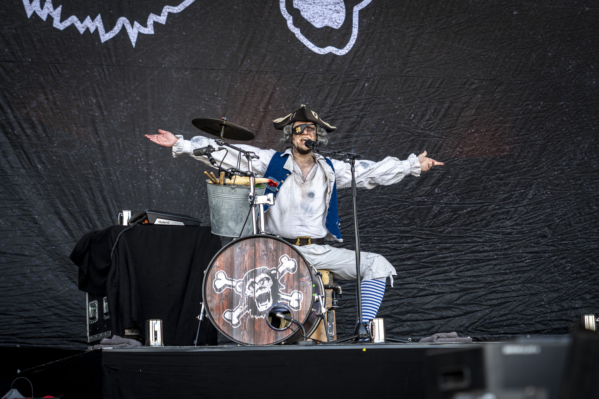 Bild vom Liveauftritt der Band Mr. Hurley & die Pulveraffen beim Summer Breeze 2025