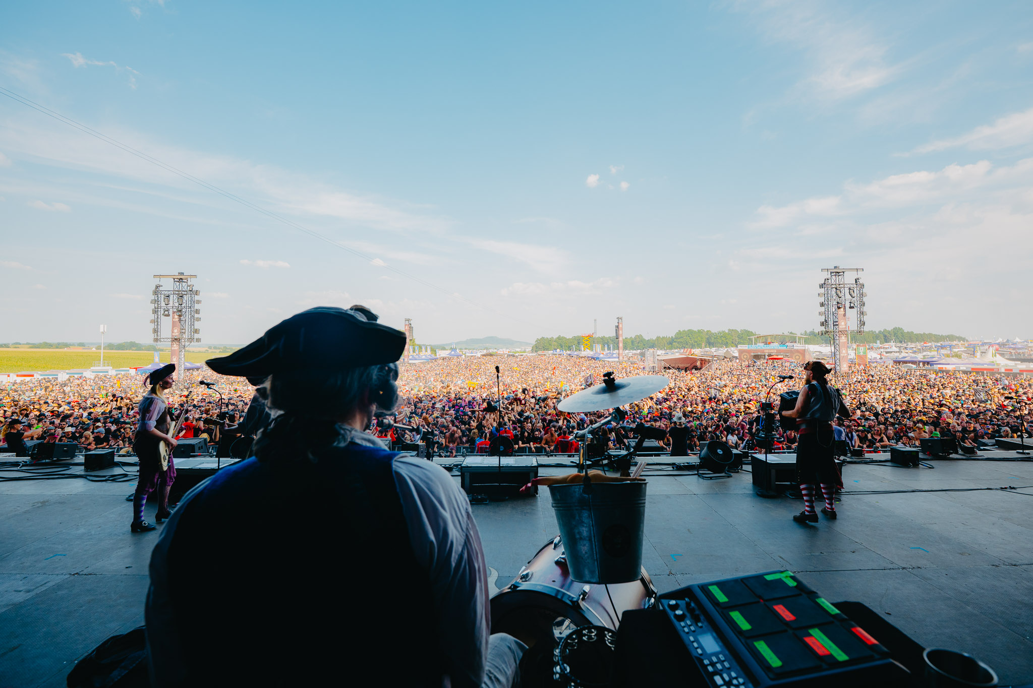 Bild vom Liveauftritt der Band Mr. Hurley & die Pulveraffen beim Summer Breeze 2025