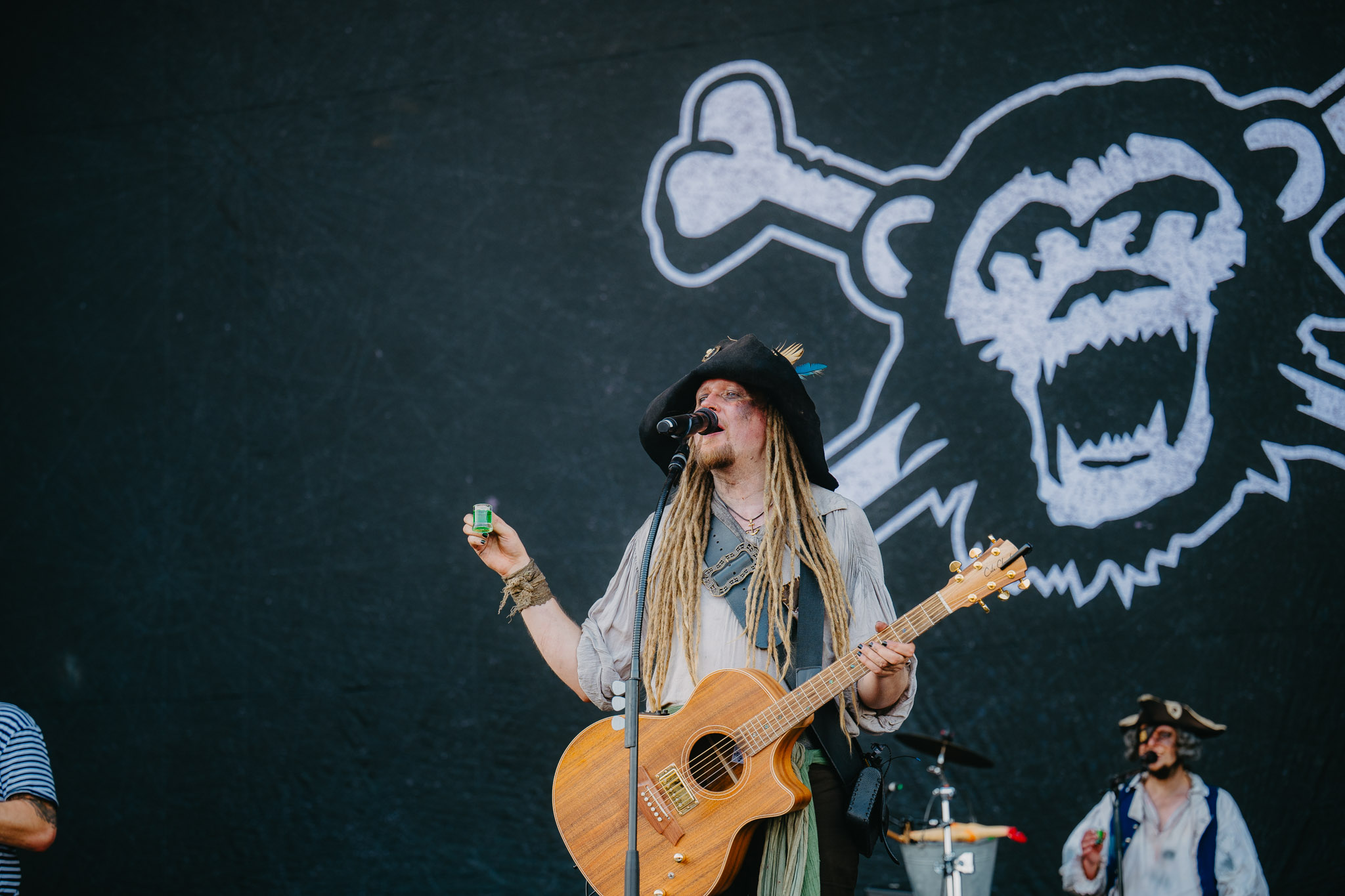 Bild vom Liveauftritt der Band Mr. Hurley & die Pulveraffen beim Summer Breeze 2025