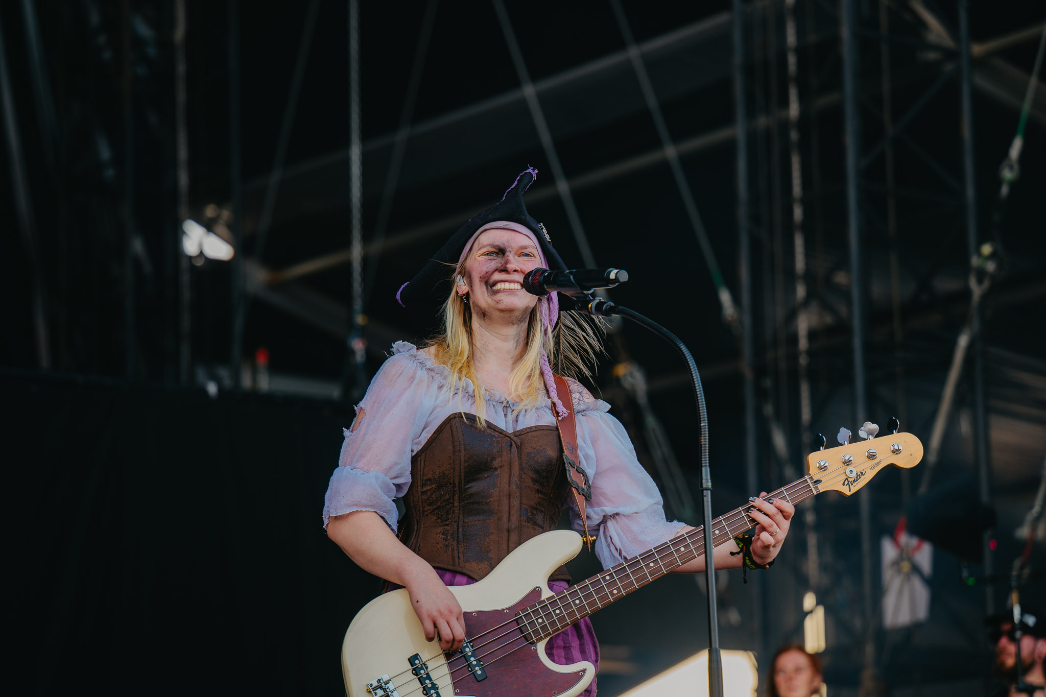 Bild vom Liveauftritt der Band Mr. Hurley & die Pulveraffen beim Summer Breeze 2025