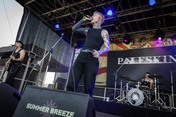 Bild vom Liveauftritt der Band Paleskin beim Summer Breeze 2025
