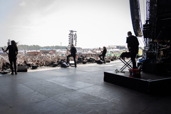 Bild vom Liveauftritt der Band Warmen beim Summer Breeze 2025