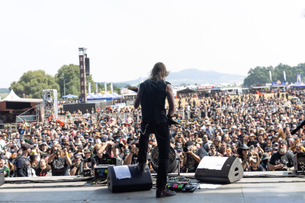 Bild vom Liveauftritt der Band Warmen beim Summer Breeze 2025
