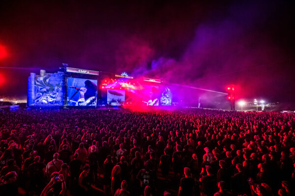 Impression der Besuchenden beim Summer Breeze 2025 auf dem Festivalgelände
