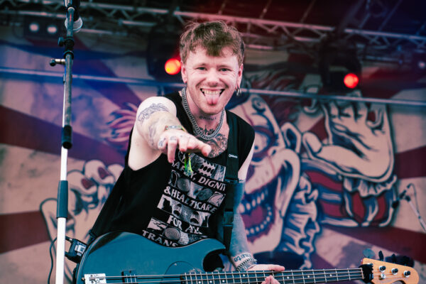 Bild vom Liveauftritt der Band Swarm6ix beim Summer Breeze 2025