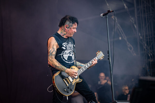 Bild vom Liveauftritt der Band Donots beim Summer Breeze 2025