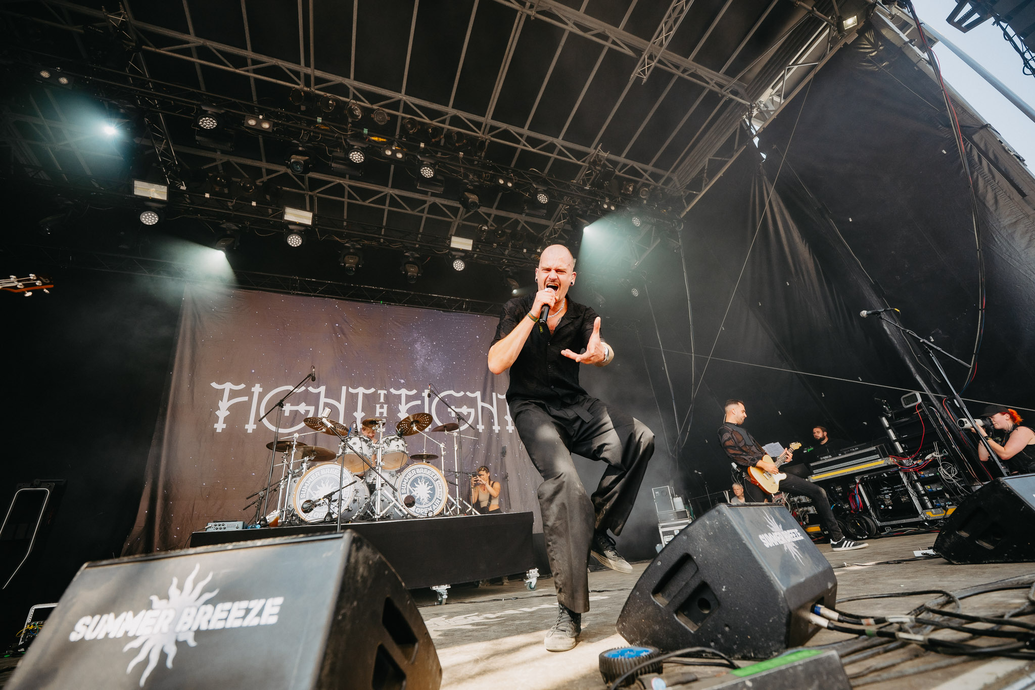 Bild vom Liveauftritt der Band Fight the Fight beim Summer Breeze 2025