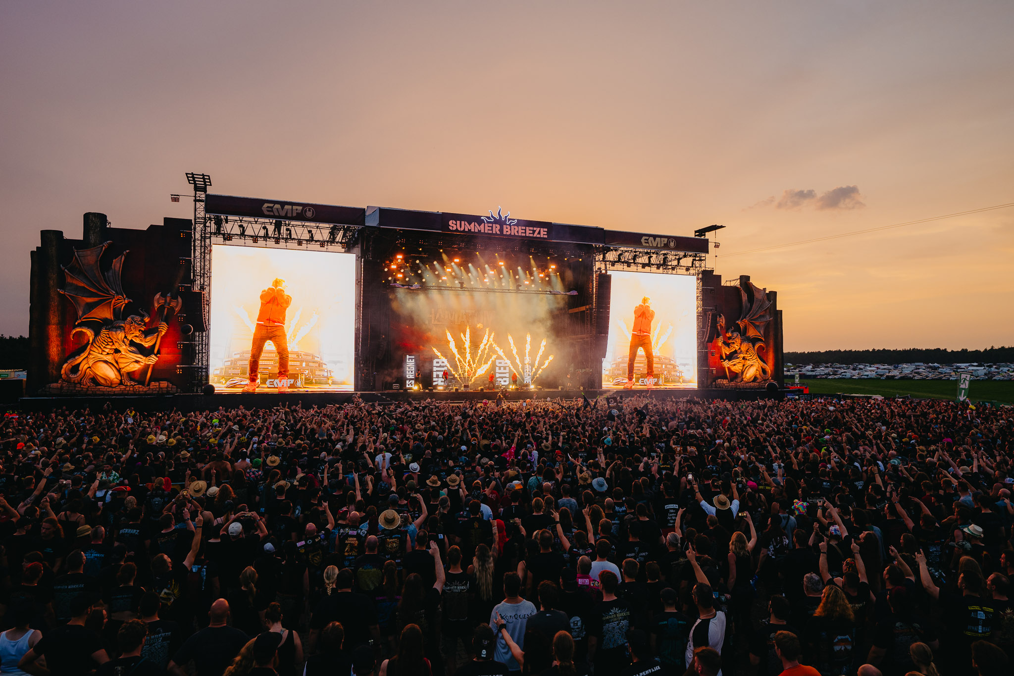 Bild vom Liveauftritt der Band Hämatom beim Summer Breeze 2025