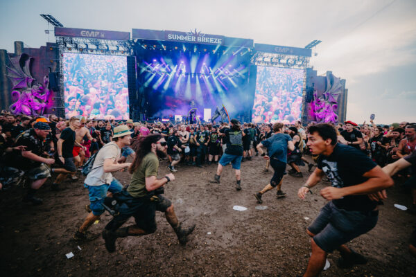 Bild vom Liveauftritt der Band Hämatom beim Summer Breeze 2025