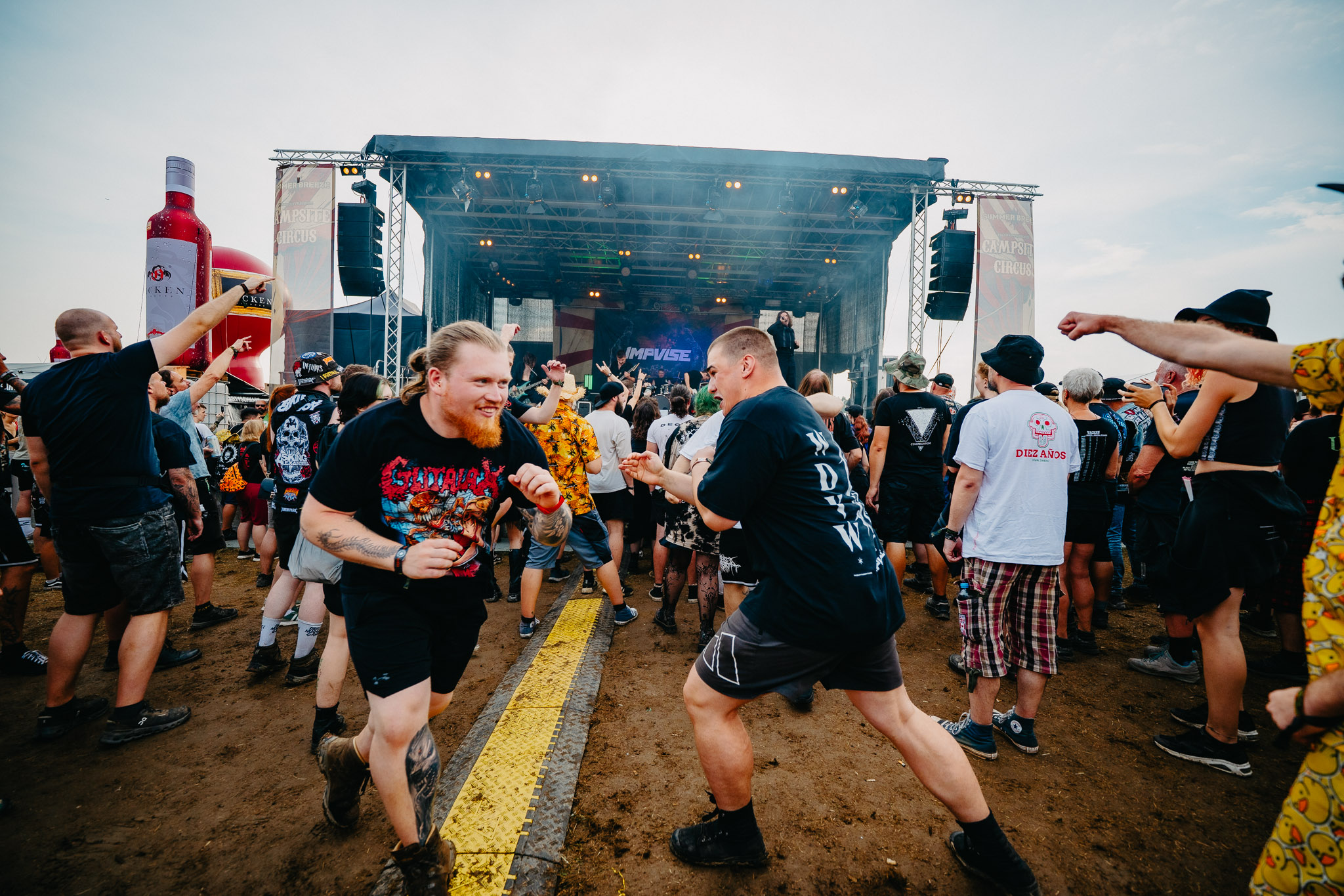 Bild vom Liveauftritt der Band Impvlse beim Summer Breeze 2025