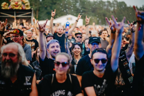 Bild vom Liveauftritt der Band Impvlse beim Summer Breeze 2025