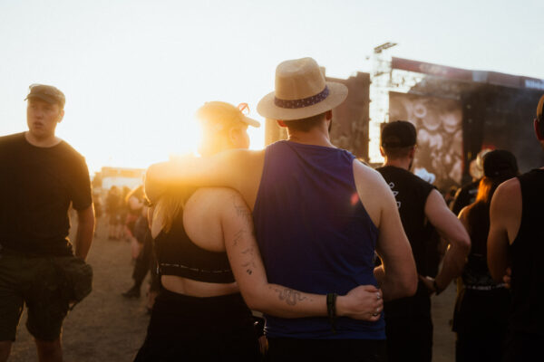 Impression der Besuchenden beim Summer Breeze 2025 auf dem Festivalgelände