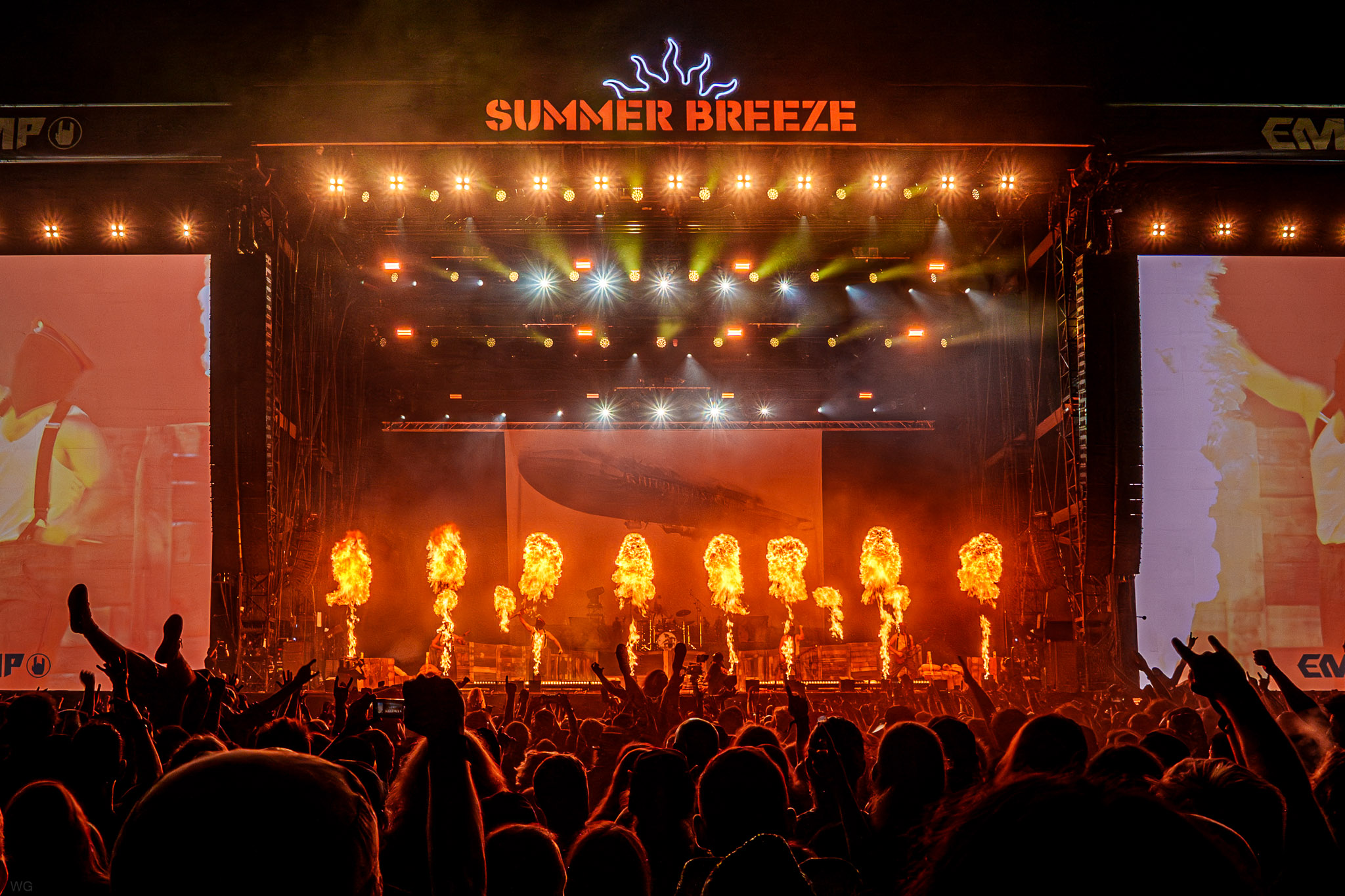 Bild vom Liveauftritt der Band Kanonenfieber beim Summer Breeze 2025